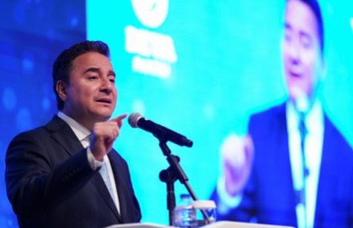 Babacan says his rally banned by 'altering document after signature'