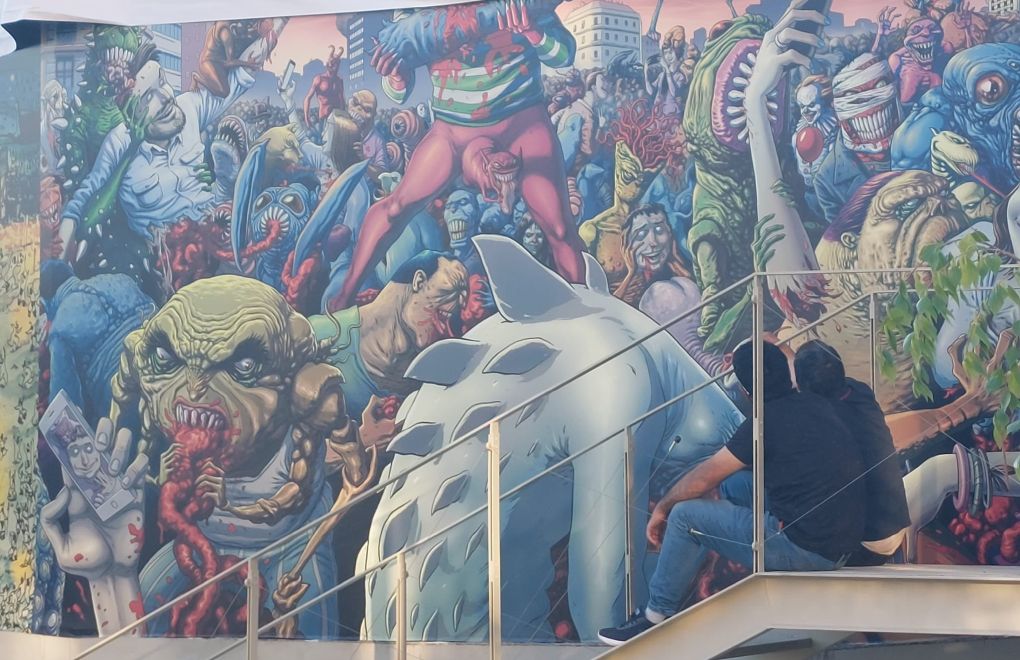 İstanbul Municipality removes mural after criticism from government officials