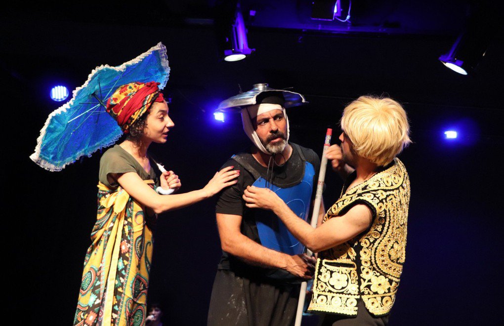 Kurdish theater play, concert banned
