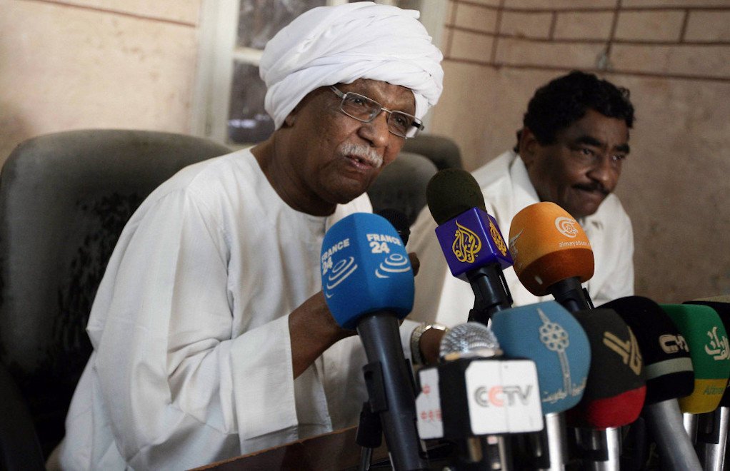 Sudan Komünist Partisi liderleri darbe karşıtı gösteriler sürerken tutuklandı