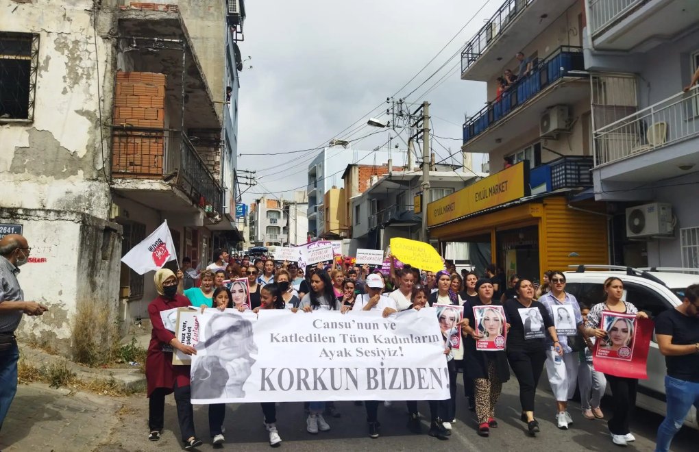 İzmir’de erkek şiddeti protestosu: Korkun bizden