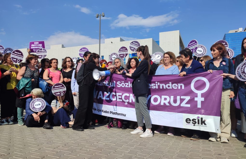 Kadınlar: İstanbul Sözleşmesi onurumuzdur, vazgeçmiyoruz