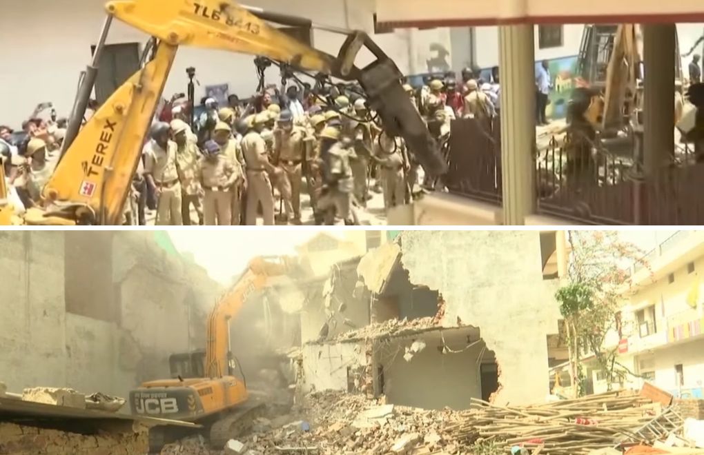 Hindistan'da protestolar: 3 ev "kaçak" olduğu gerekçesiyle yıkıldı
