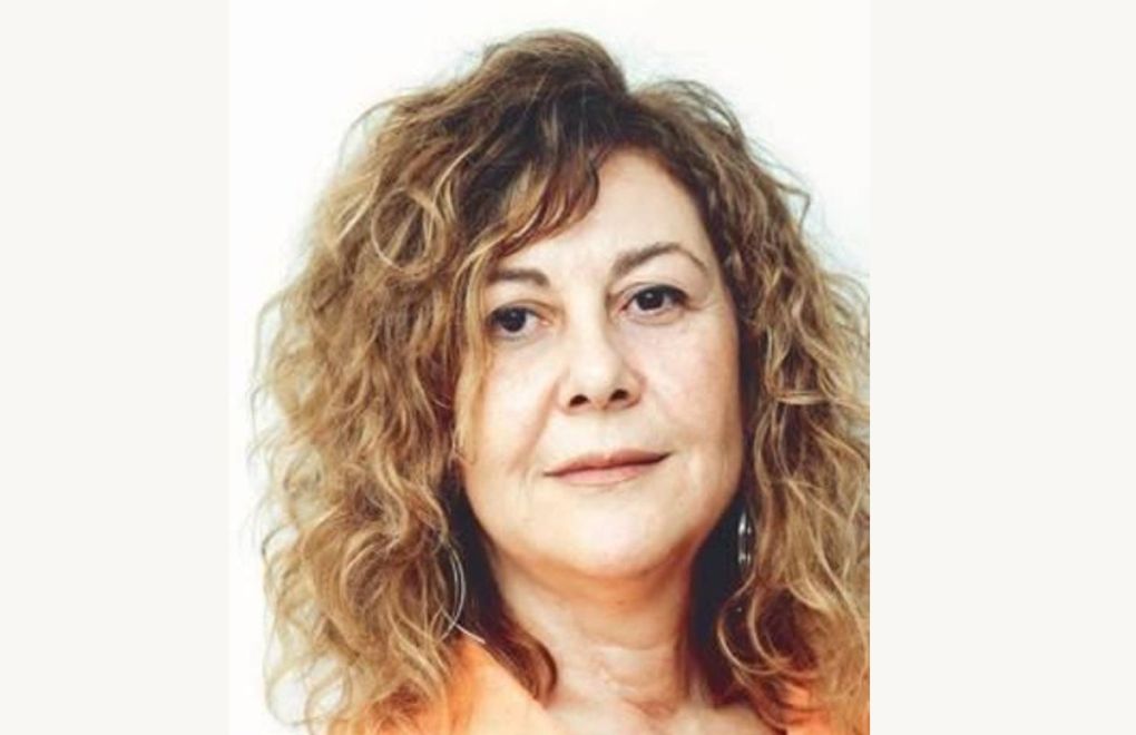 Journalist İnci Hekimoğlu detained in dawn raid after being targeted by far-right politician