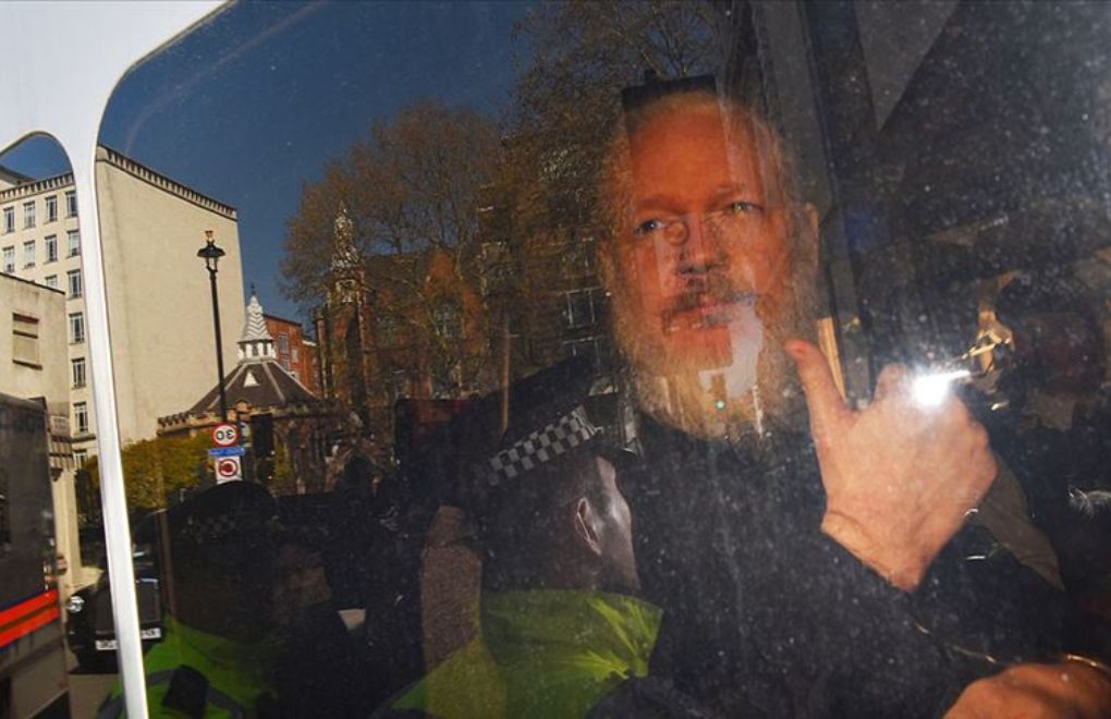 İngiltere İçişleri Bakanı, Assange’ın ABD’ye iadesini onayladı