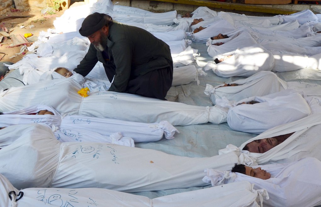 Suriye'de son on yılda 306 bin 887 sivil çatışmalarda öldürüldü