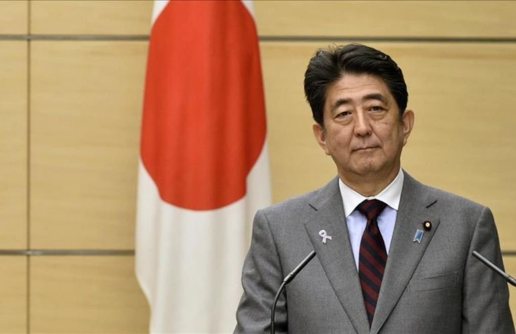 Japonya eski başbakanı Shinzō Abe uğradığı silahlı saldırı sonucu hayatını kaybetti