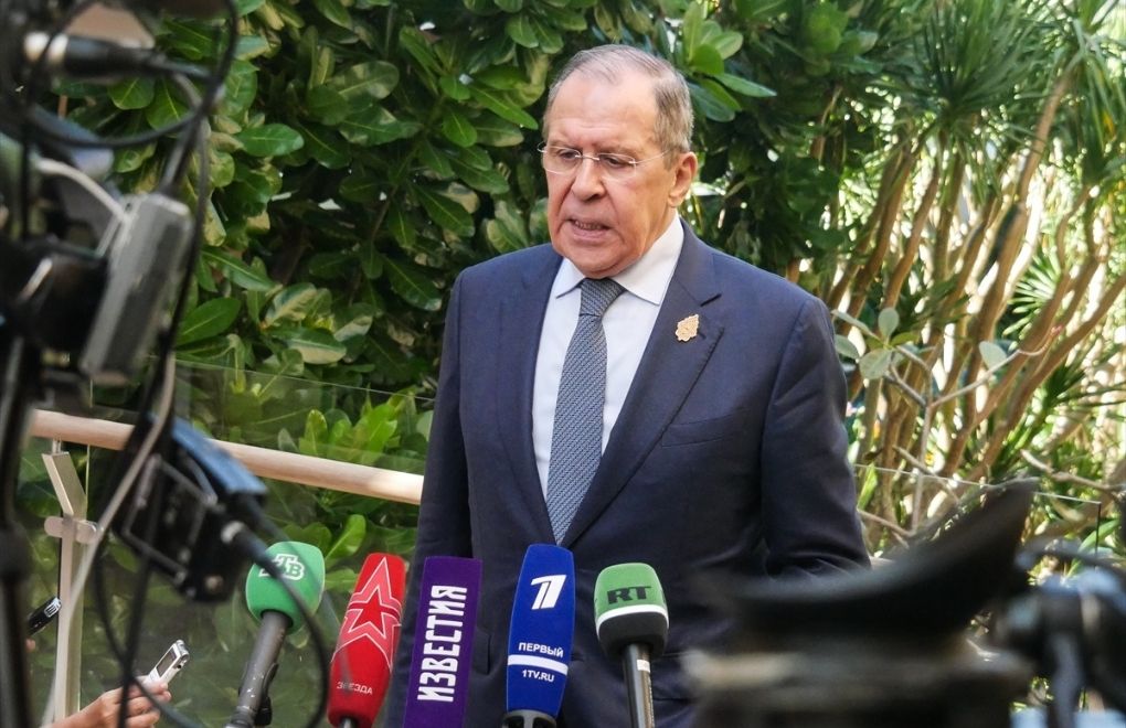 Lavrov: Rusya, tahıl sorunu konusunda müzakerelere hazır
