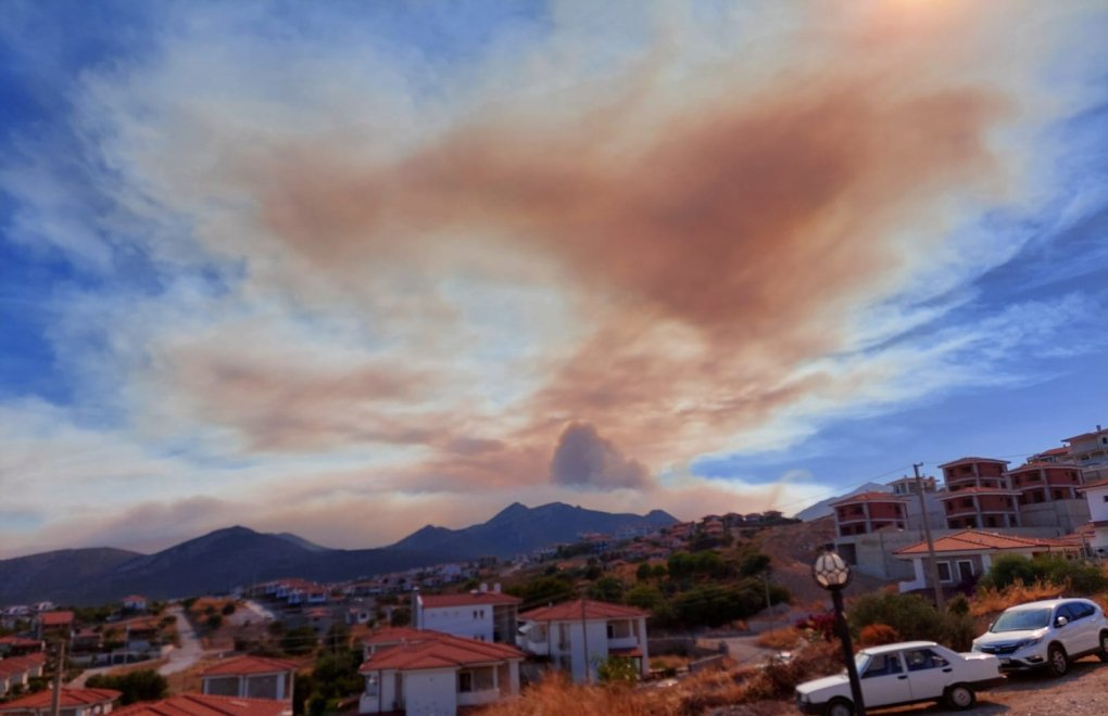 Wildfires blaze in Turkey's sea resort of Datça