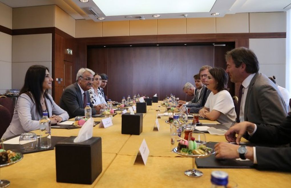 Sancar, Almanya Dışişleri Bakanı ile görüştü: Küresel barış hedeflenmeli