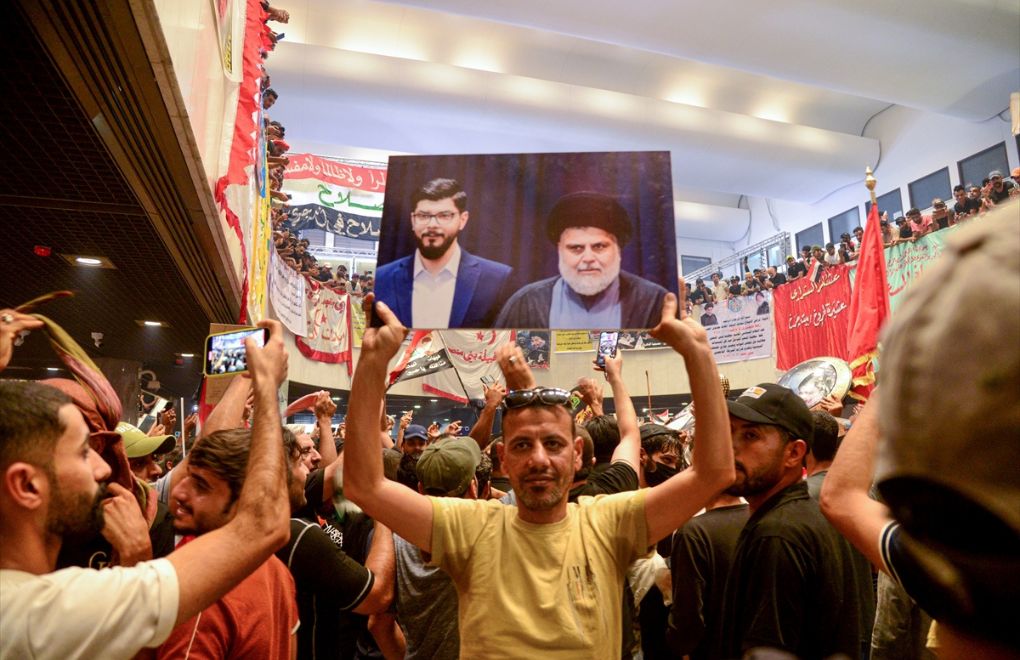 Irak | Sadr’dan destekçilerine: Meclis binasından ayrılın