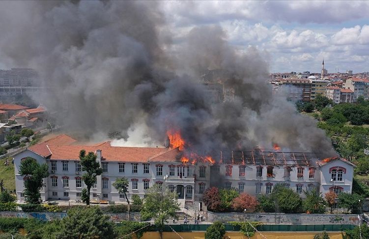 Fire leaves İstanbul's Balıklı Rum Hospital severely damaged