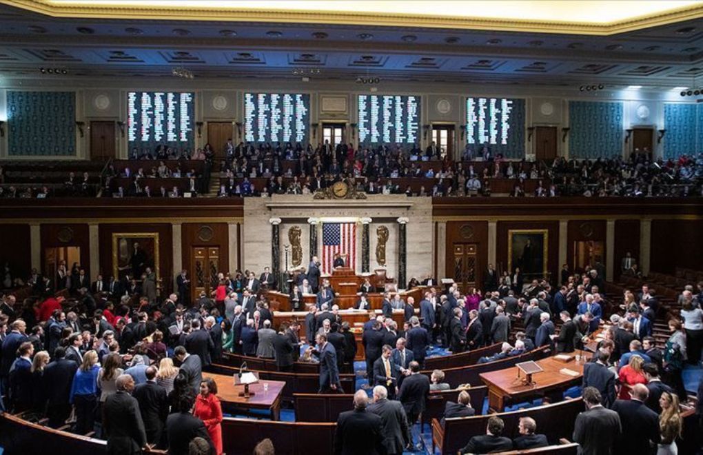 ABD Senatosu, sağlık, iklim ve vergi düzenlemeleri içeren tasarıyı kabul etti