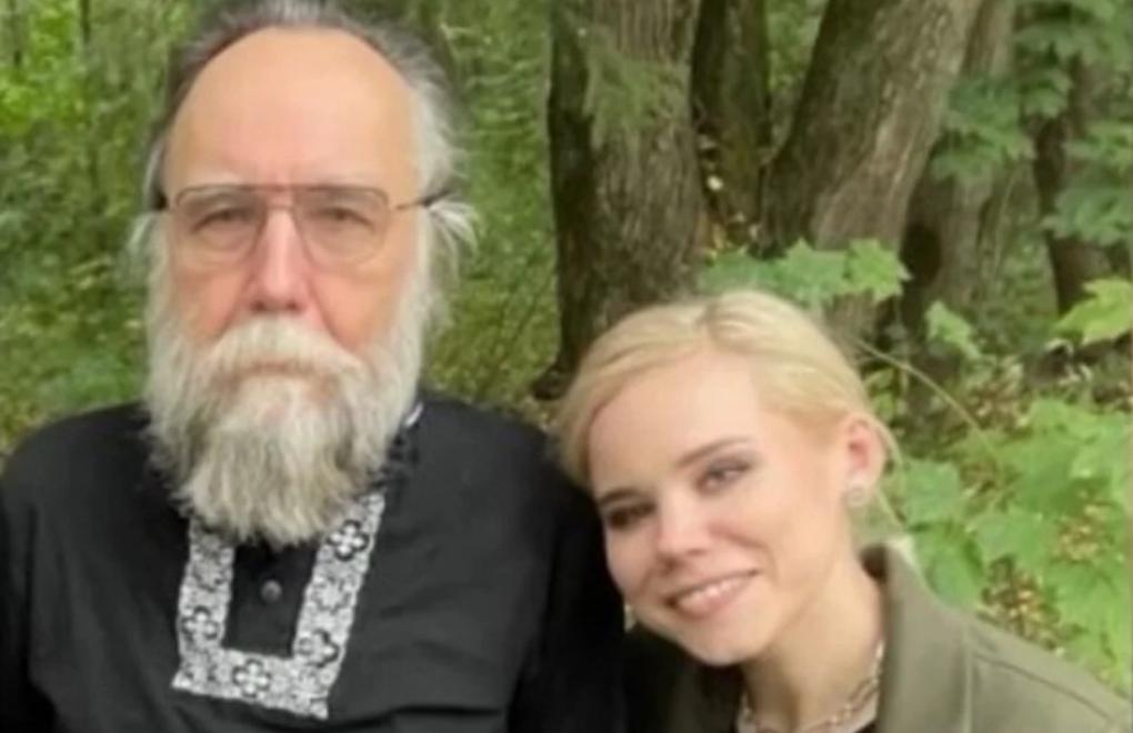 Siyaset uzmanı Dugin’in kızı Darya aracındaki patlamada öldü