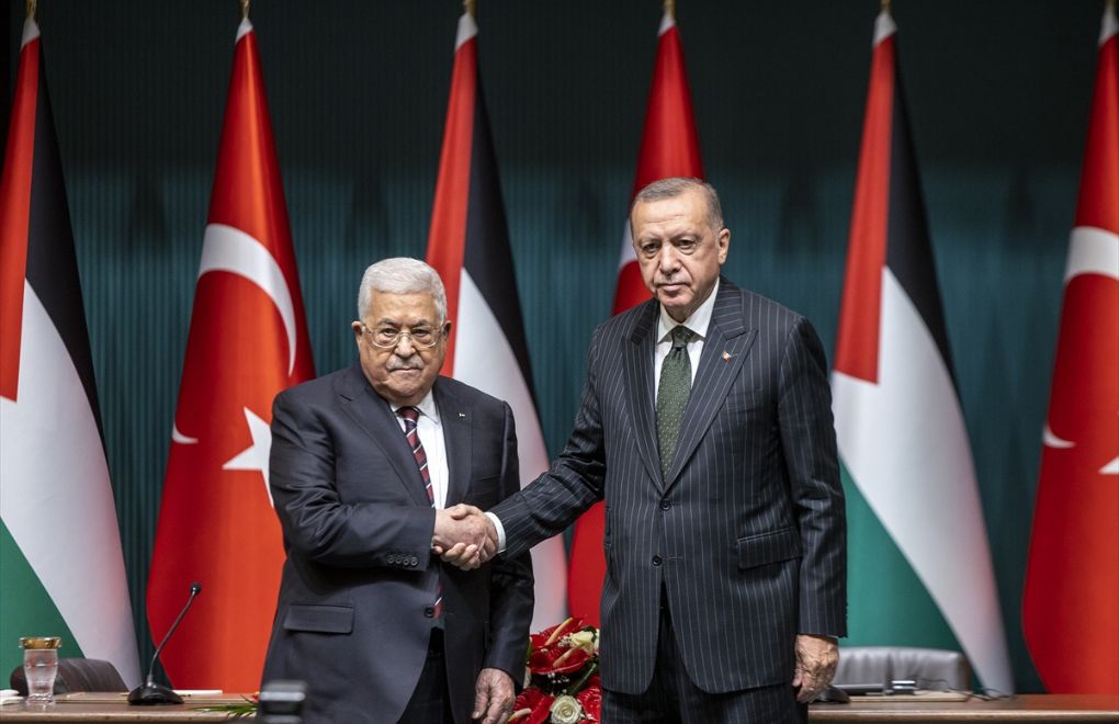 Erdoğan reassures Abbas that restored relations with Israel won't affect support for Palestine