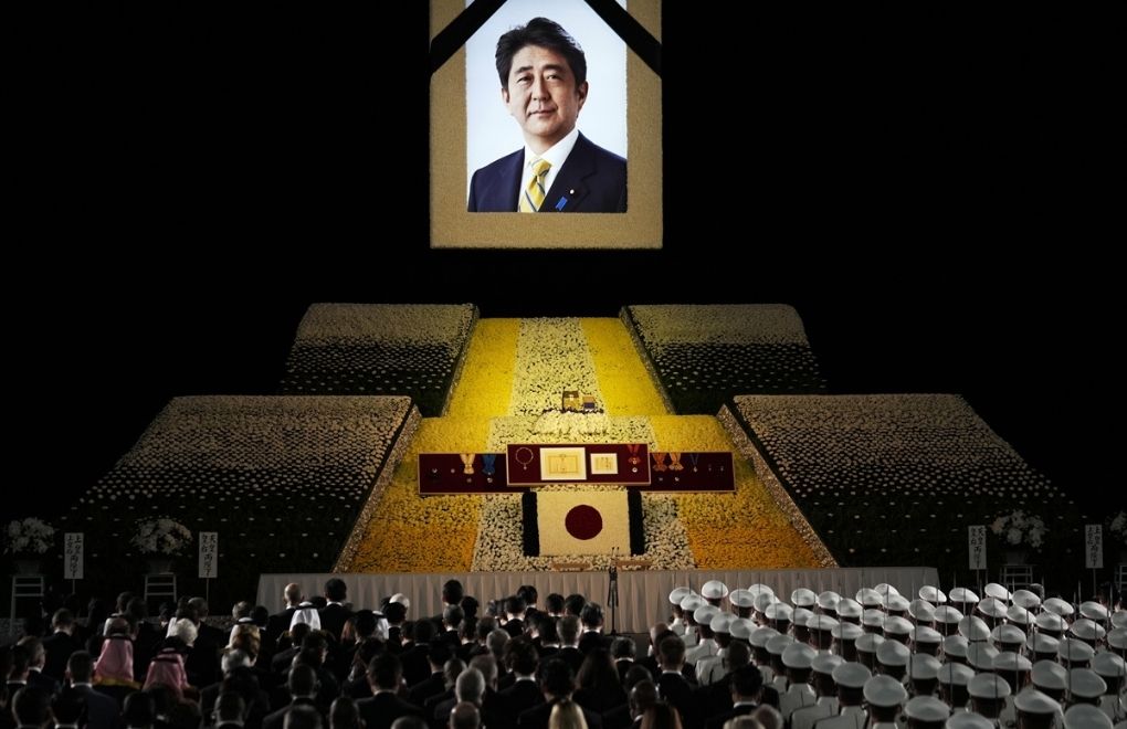 Japonya eski başbakanı Shinzō Abe için devlet cenaze töreni