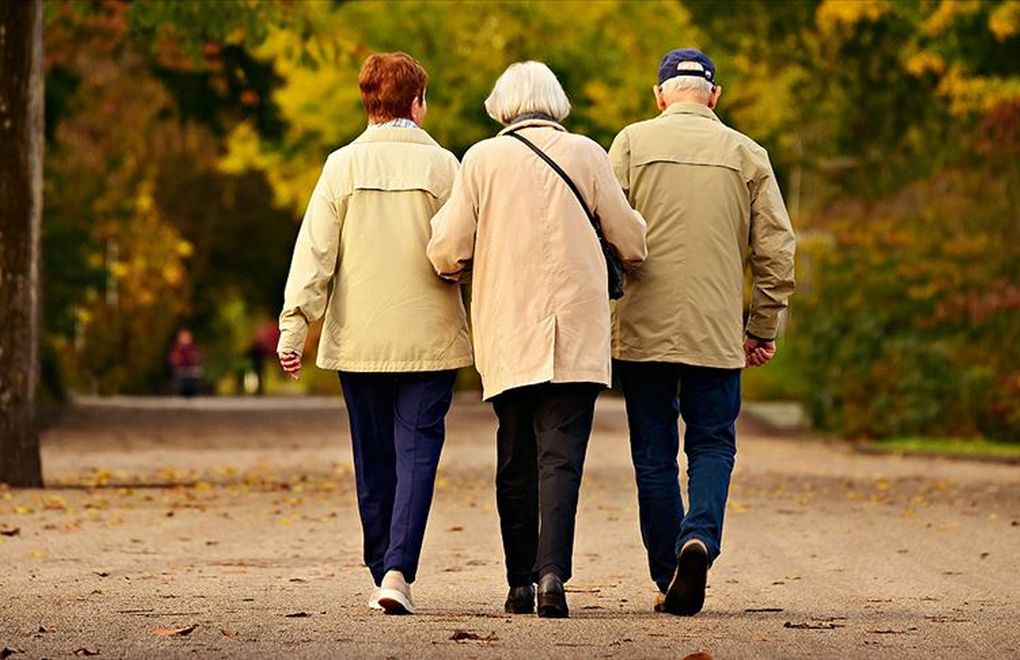 Emekliler Dayanışma Sendikası: Yaşlı bakım hizmeti kamu hizmeti olmalı