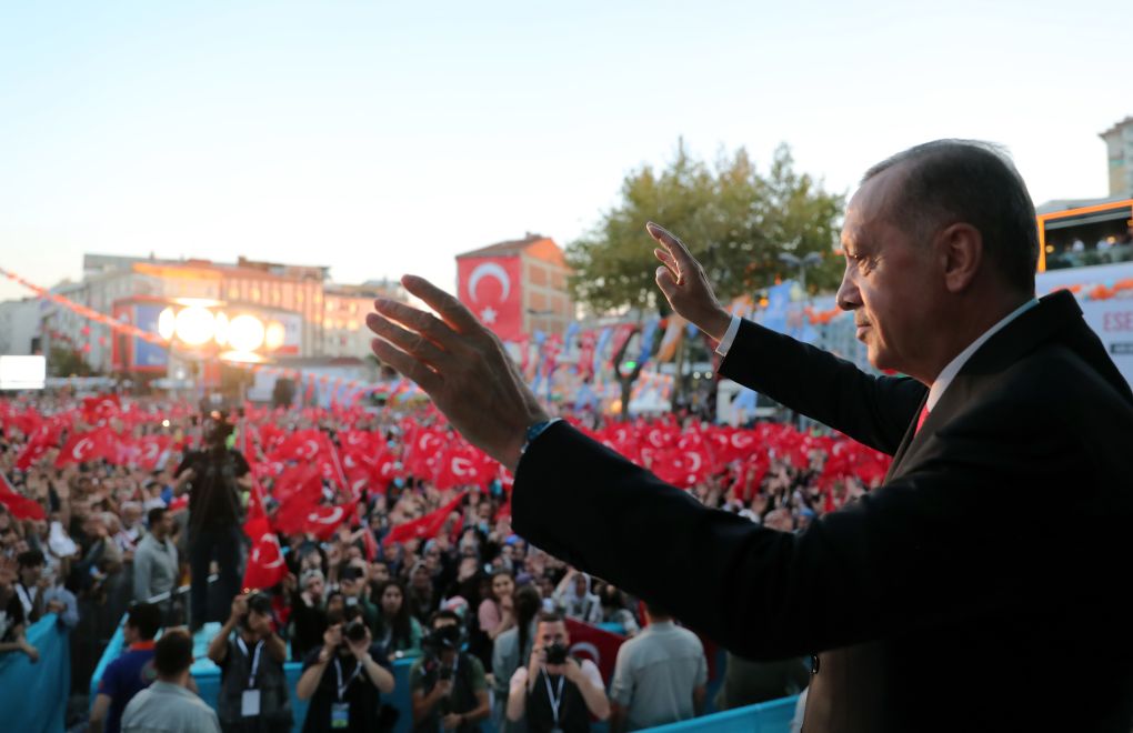 Polls indicate close race between rival blocs, yet people increasingly think Erdoğan will win