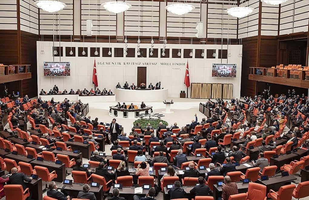 AKP ve MHP okullarda bir öğün ücretsiz yemek teklifini reddetti