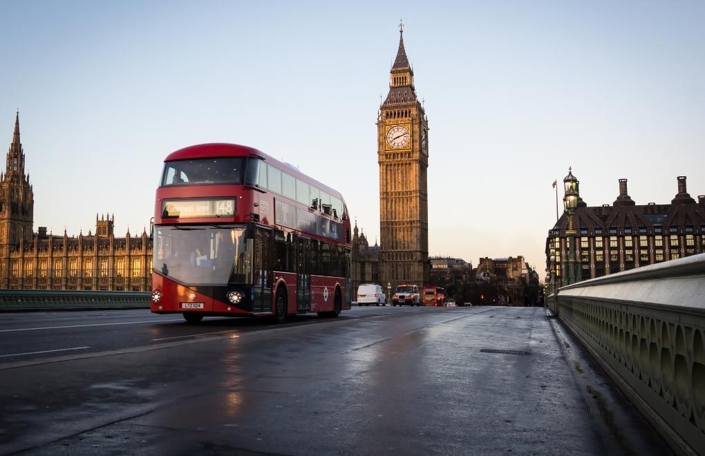 İngiltere’de otobüs şoförleri de greve çıktı: “Güçlü ve kararlıyız”