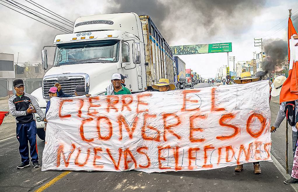 Lima ve eyaletlerde "Yeni bir cumhuriyet için demokratik isyan heyecanı" 