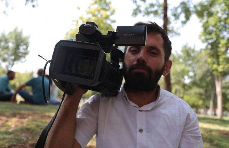 Yargıtay gazeteci Mehmet Güleş'e verilen hapis cezasını bozdu