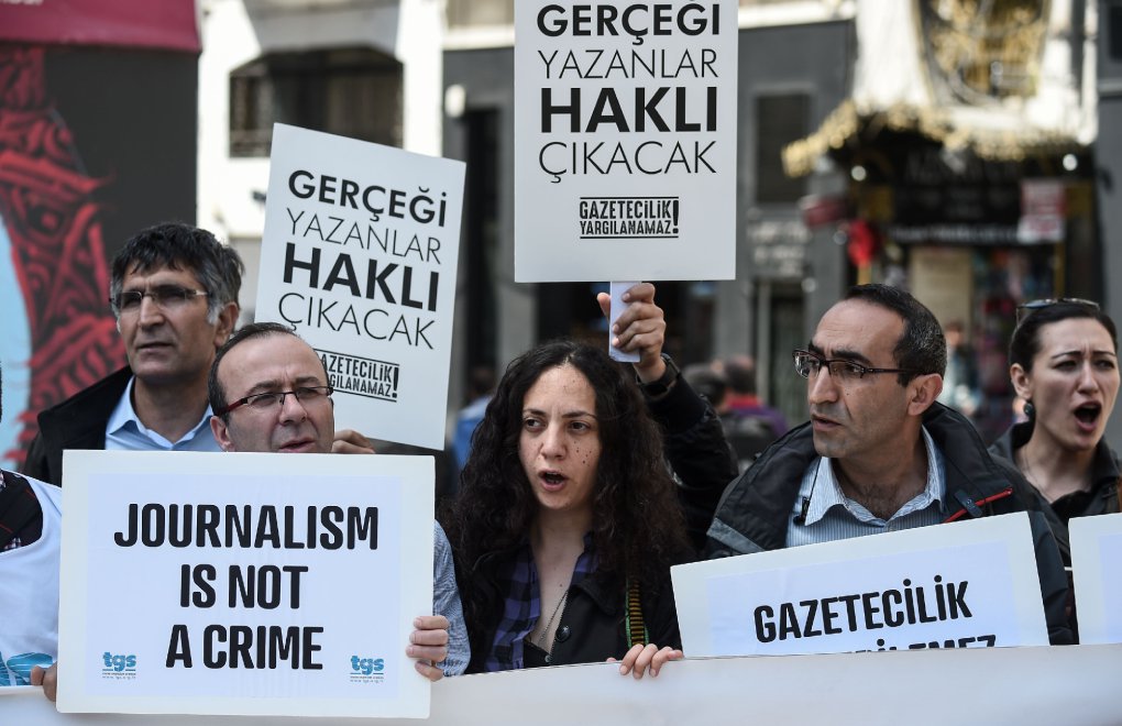 Türkiye climbs on RSF Press Freedom Index while dropping in points