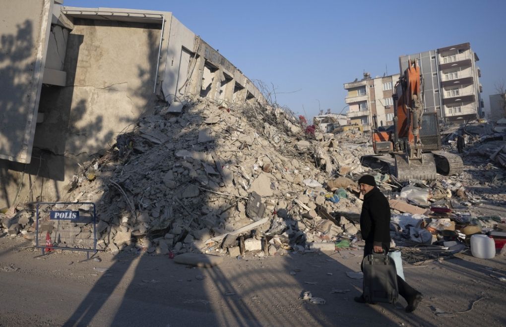 6 Şubat depremleri | “24 bin 921 binada yıkım ve hasar tespit edildi”