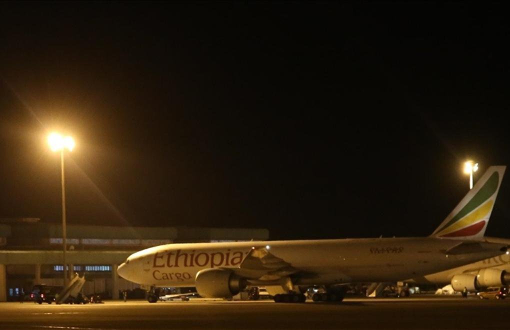Meksika'nın gönderdiği 100 ton yardım malzemesi Adana'ya ulaştı