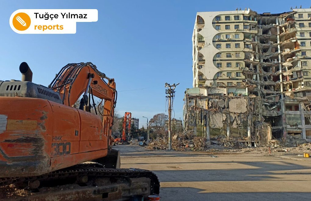 Demolition of Diyarbakır residential complex begins despite pets trapped inside buildings