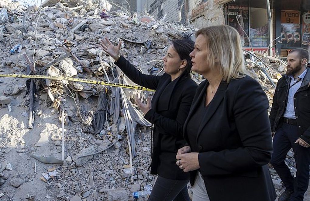 Berlin, deprem mağdurlarına yardımı iki katına çıkarıyor