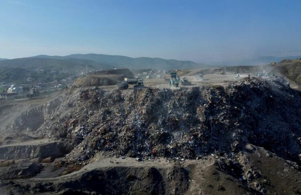 'Mountains of debris' rise in Türkiye's quake-hit regions