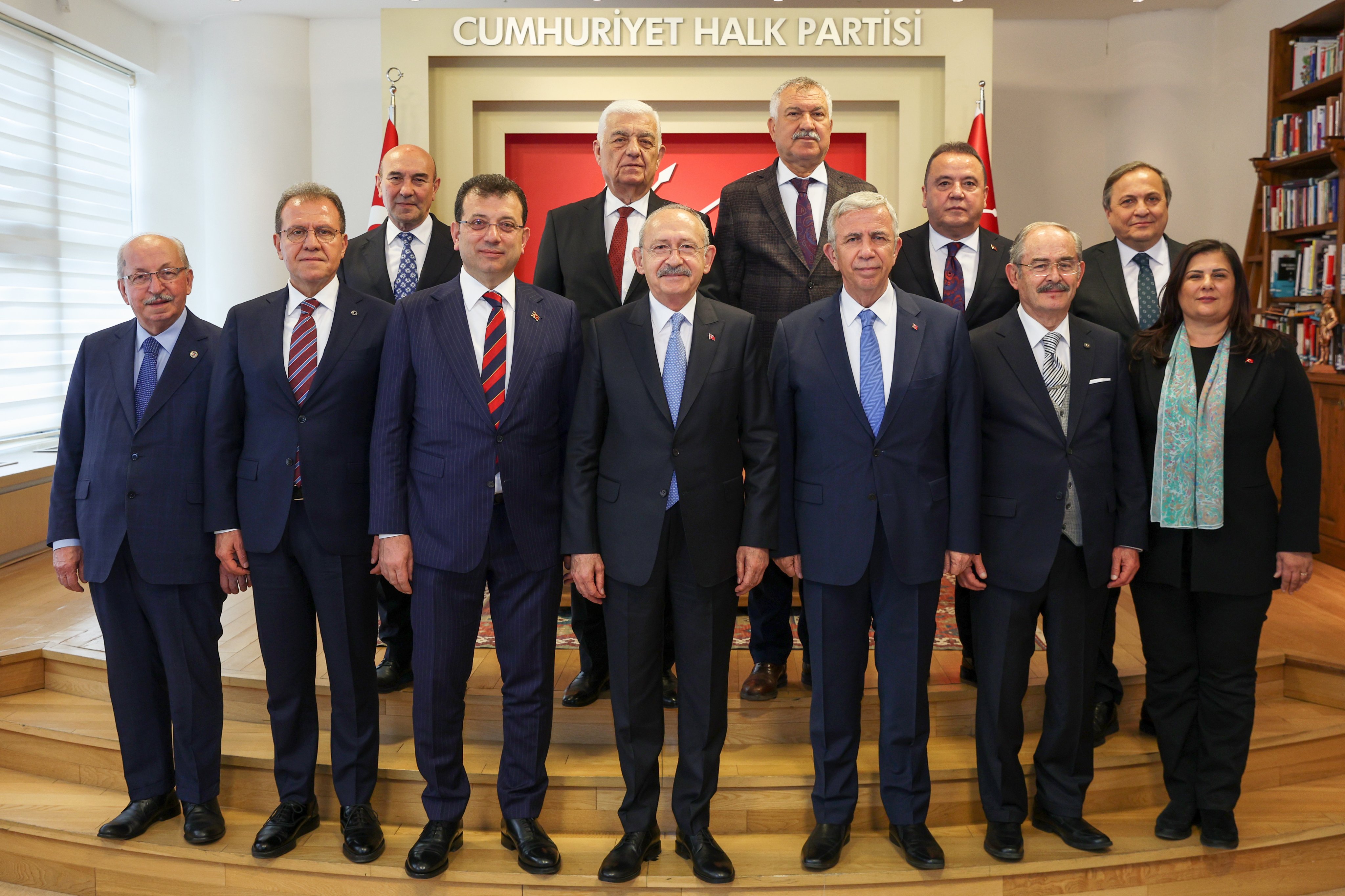 CHP'li büyükşehir belediye başkanları, Kılıçdaroğlu ile bir araya geldi