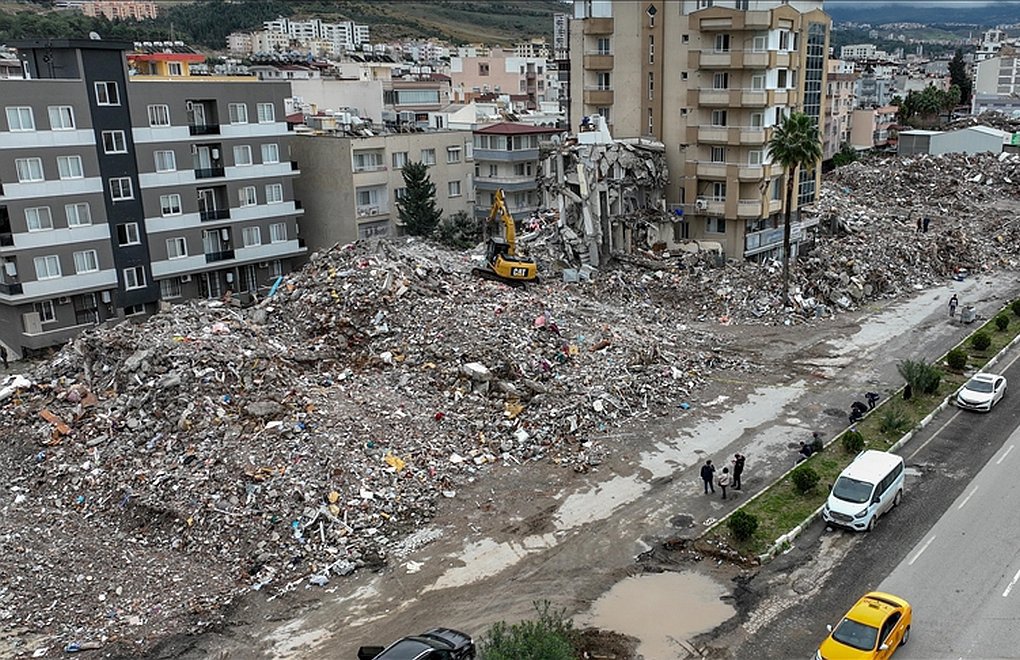 Arrests over Turkey earthquakes rise to 284