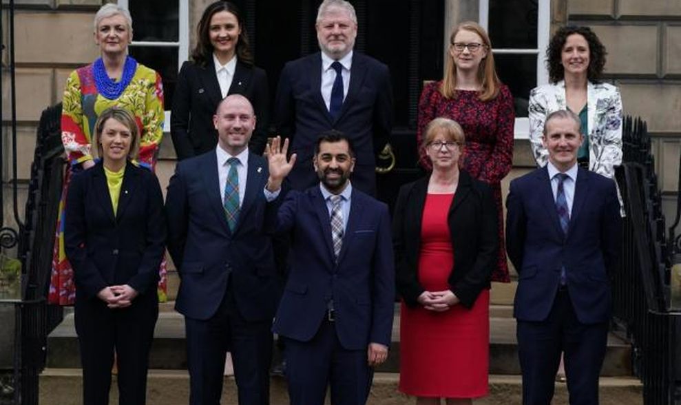 İskoçya kabinesindeki 10 bakandan 6'sı kadın