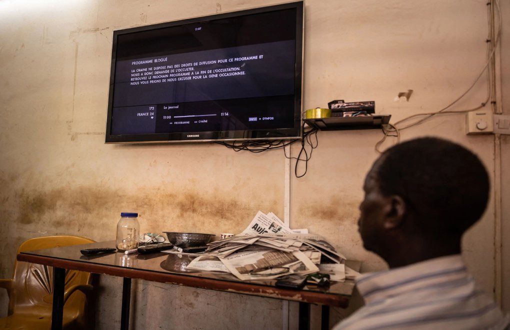Burkina Faso, Fransalı 2 gazeteciyi sınır dışı etti