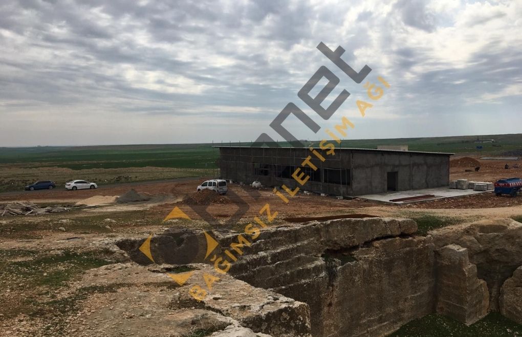 HDP Dara Antik Kenti’ndeki beton yapıyı Kültür Bakanına sordu
