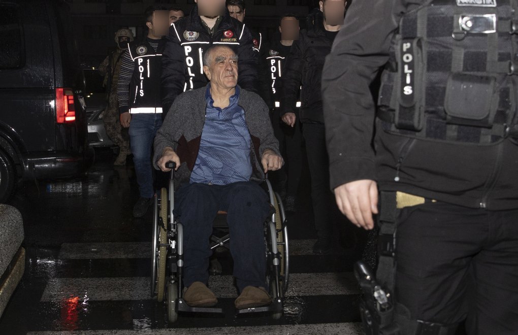 Wanted for drug-related crimes, convicted before to 24 years, Çetinkaya was caught in İstanbul