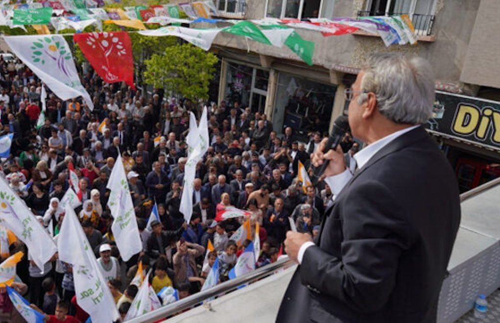HDP Eş Genel Başkanı Sancar: "Haydi oradan darbeci, bu halk size darbeyi sandıkta indirecek"