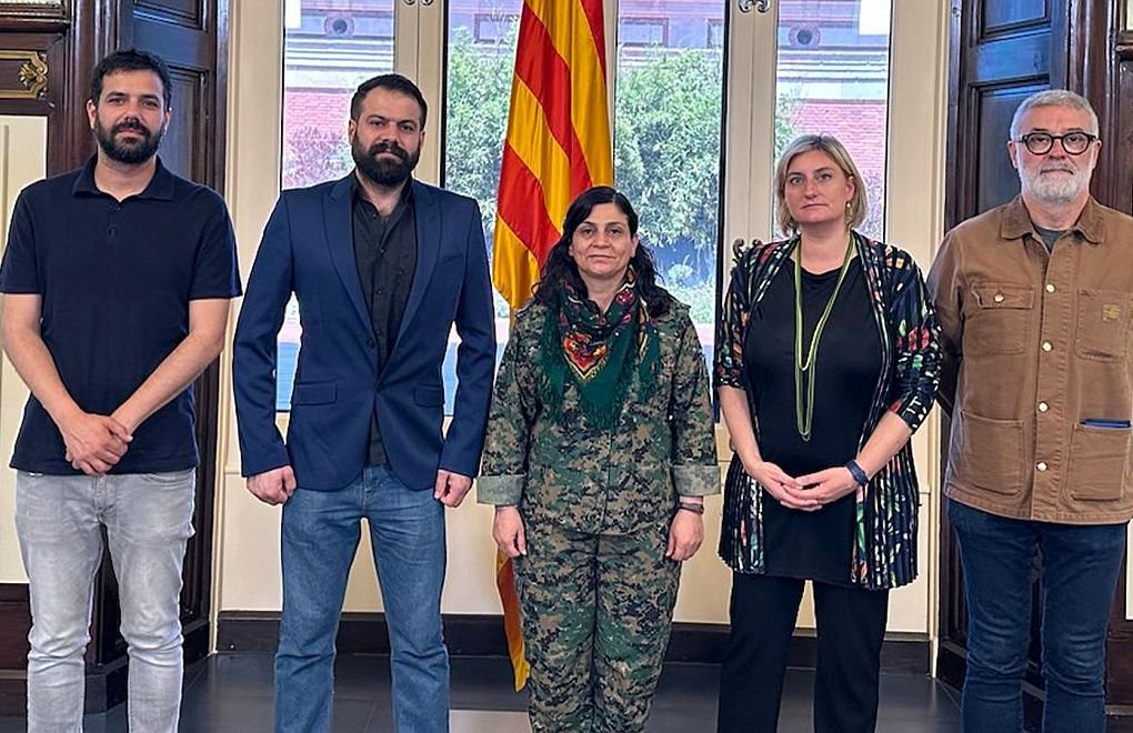 YPJ Komutanı Dêrîk, Katalonya'da yetkililerle görüştü