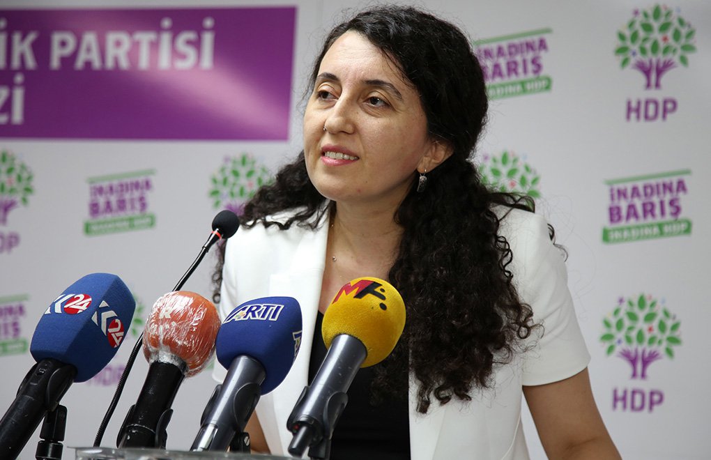 HDP Sözcüsü Ebru Günay: Yenilenme sürecini başlattık