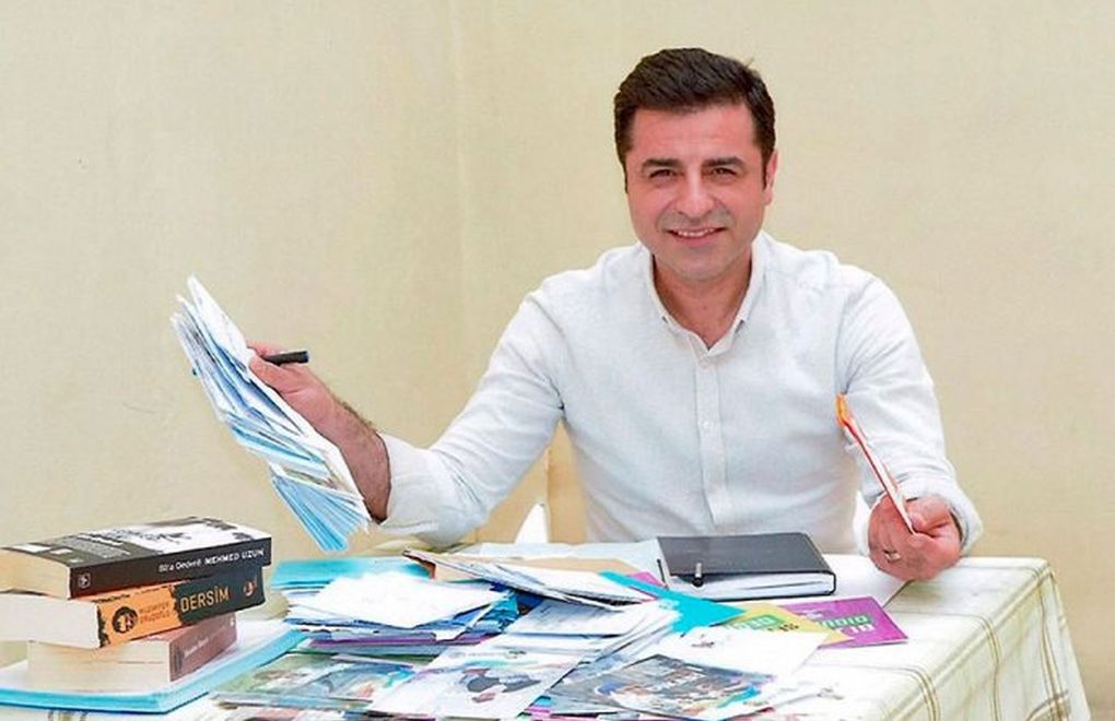 Demirtaş steps back from active politics but says 'I belong and I will continue to belong to HDP'
