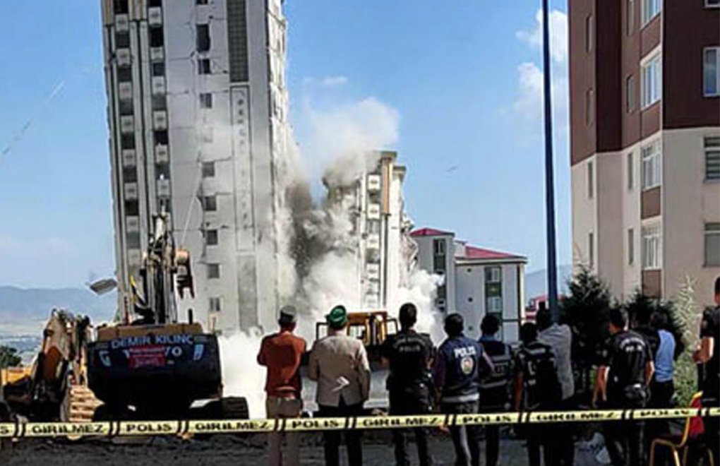 Maraş'ta 'kontrollü' yıkım: Sağlam binaya zarar verdiler