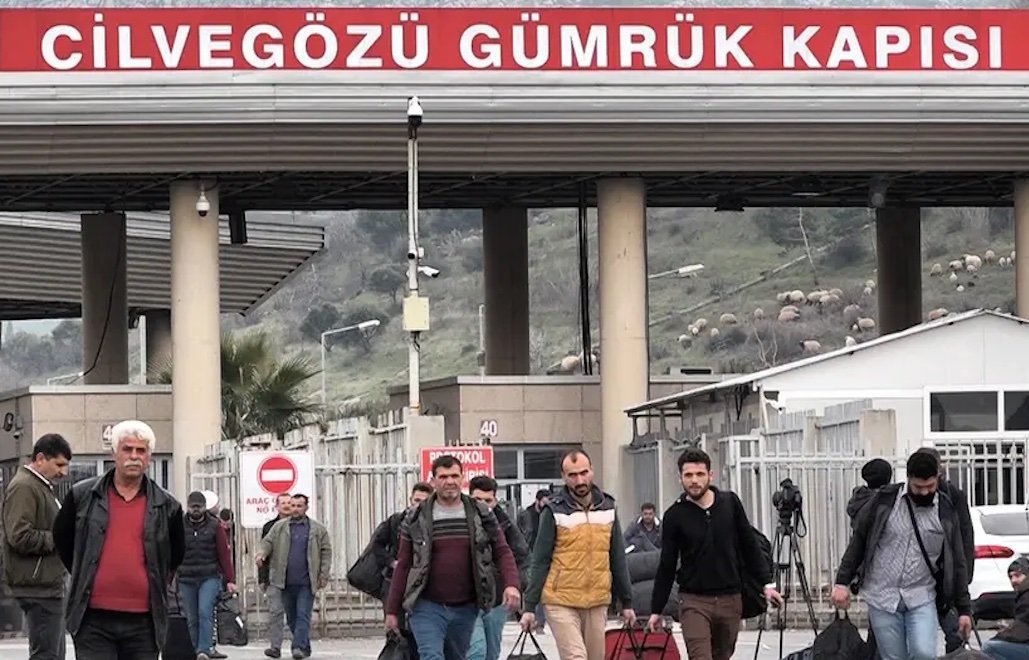 Türkiye 28 Suriyeli'yi daha sınır dışı etti