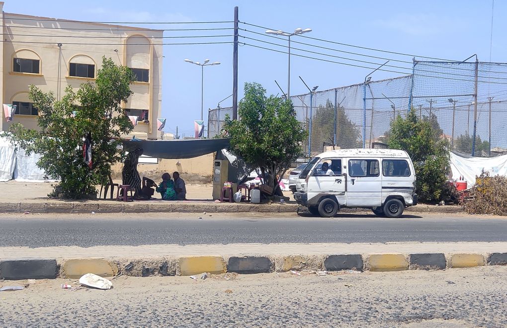 DSÖ: Sudan’da 46 sağlık tesisine saldırı düzenlendi