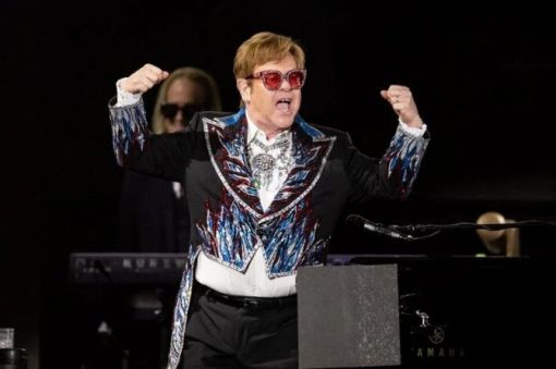 Elton John: LGBTİ+ hakları konusunda geriye gittiğimizi düşünüyorum