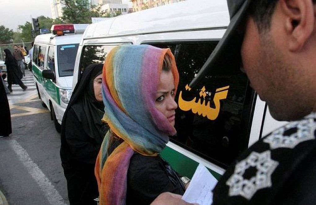 İran'da Jina protestoları sonrası kaldırılan "ahlak polisi" geri döndü