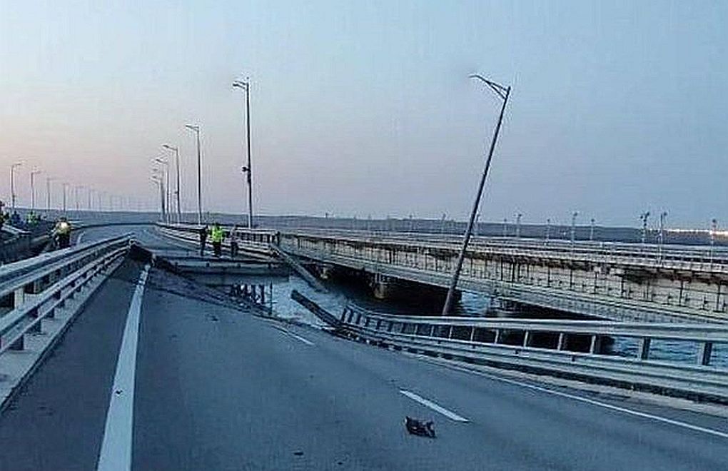 Kerç Köprüsü'ne saldırı: İki kişi hayatını kaybetti