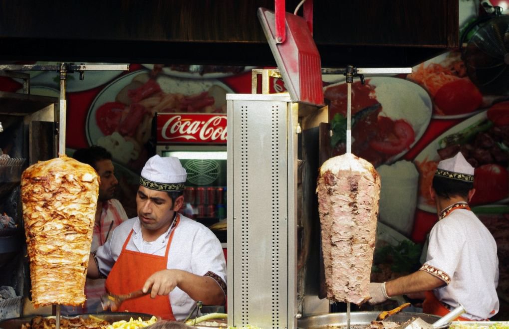 Cost of dining out in İstanbul nearly doubles in a year
