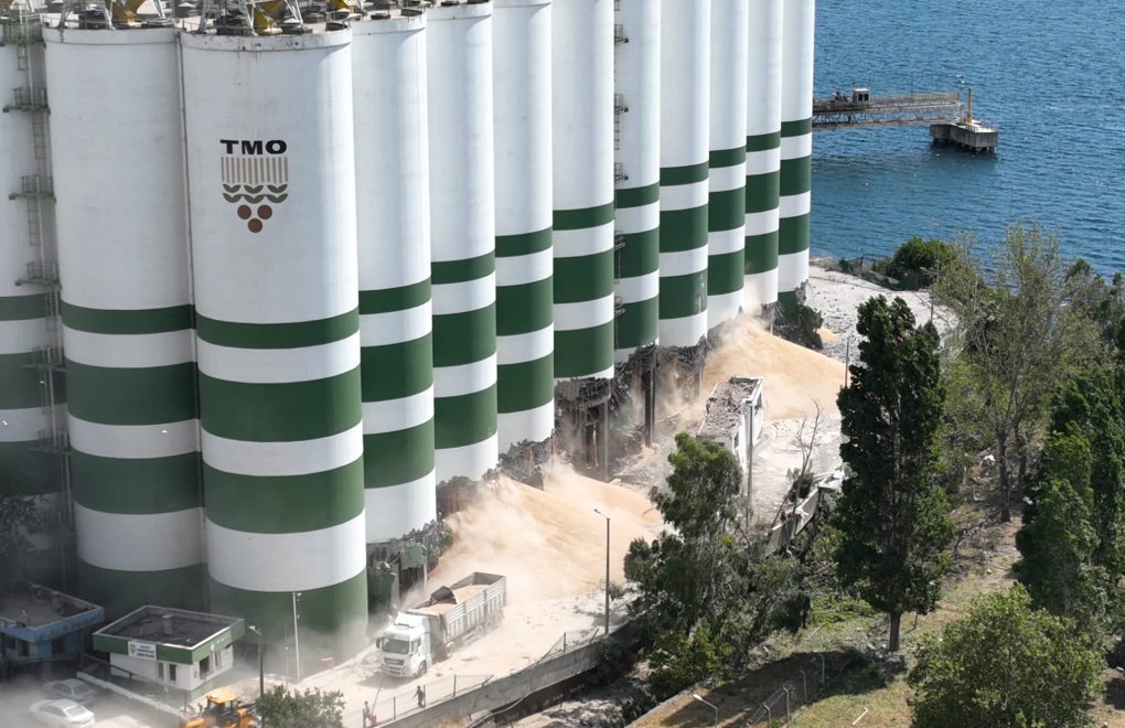 One injured in the grain silo explosion in Derince port dies in hospital